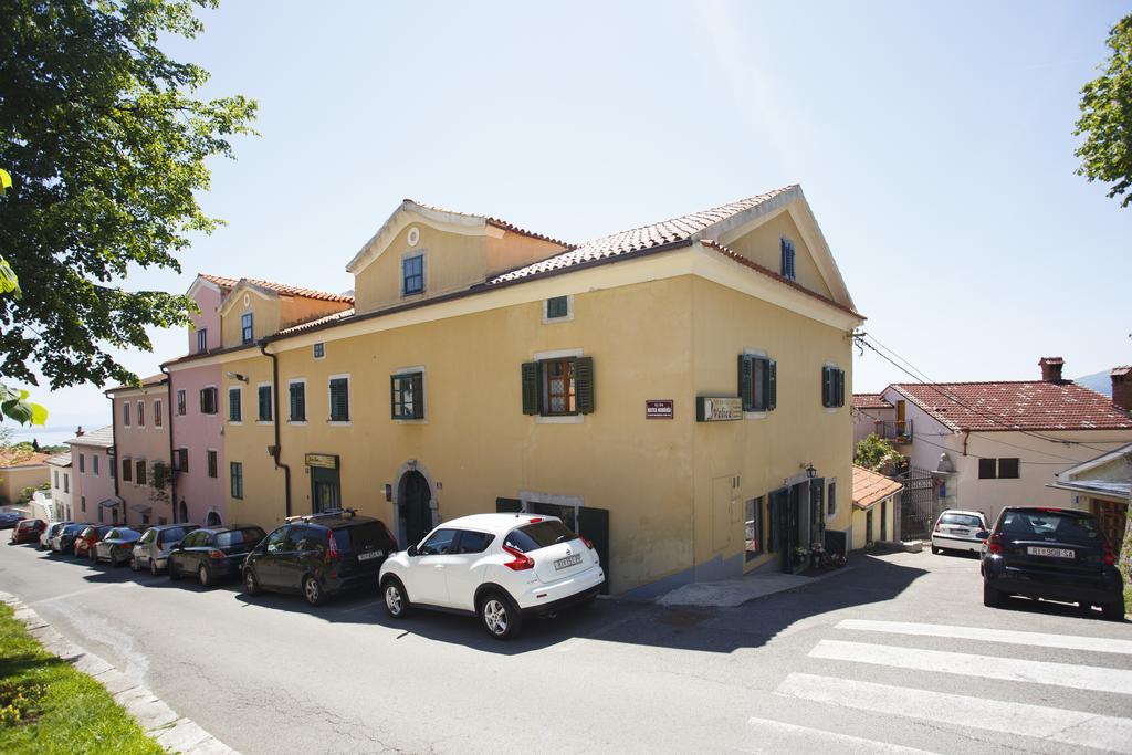 Apartments Villa Kastav In Old Town Center With Sea View And Parking Zimmer foto