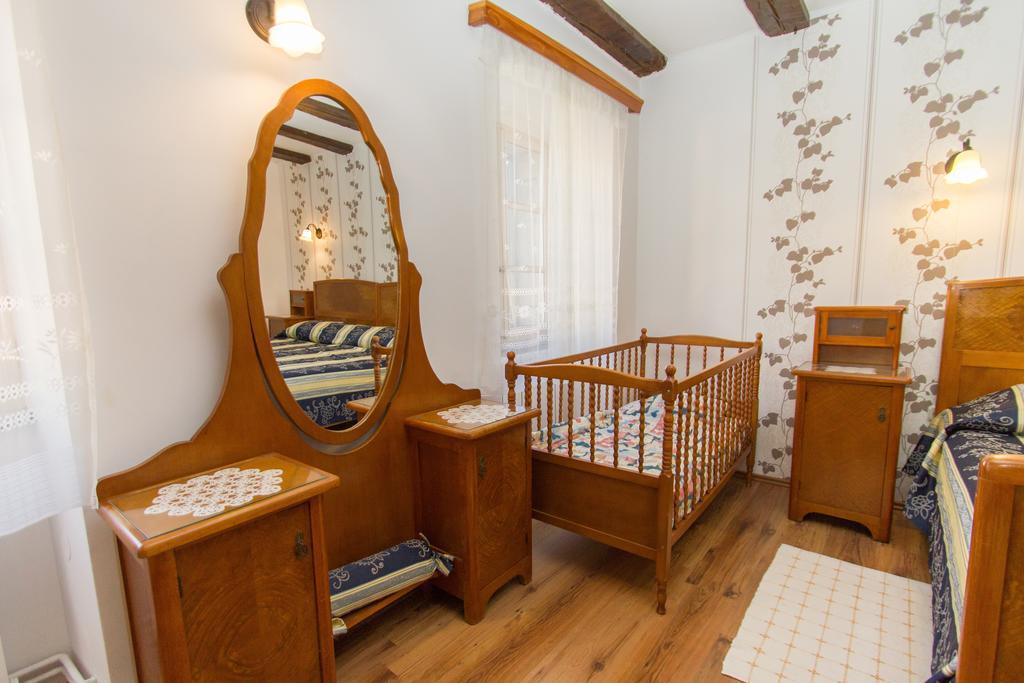Apartments Villa Kastav In Old Town Center With Sea View And Parking Exterior foto